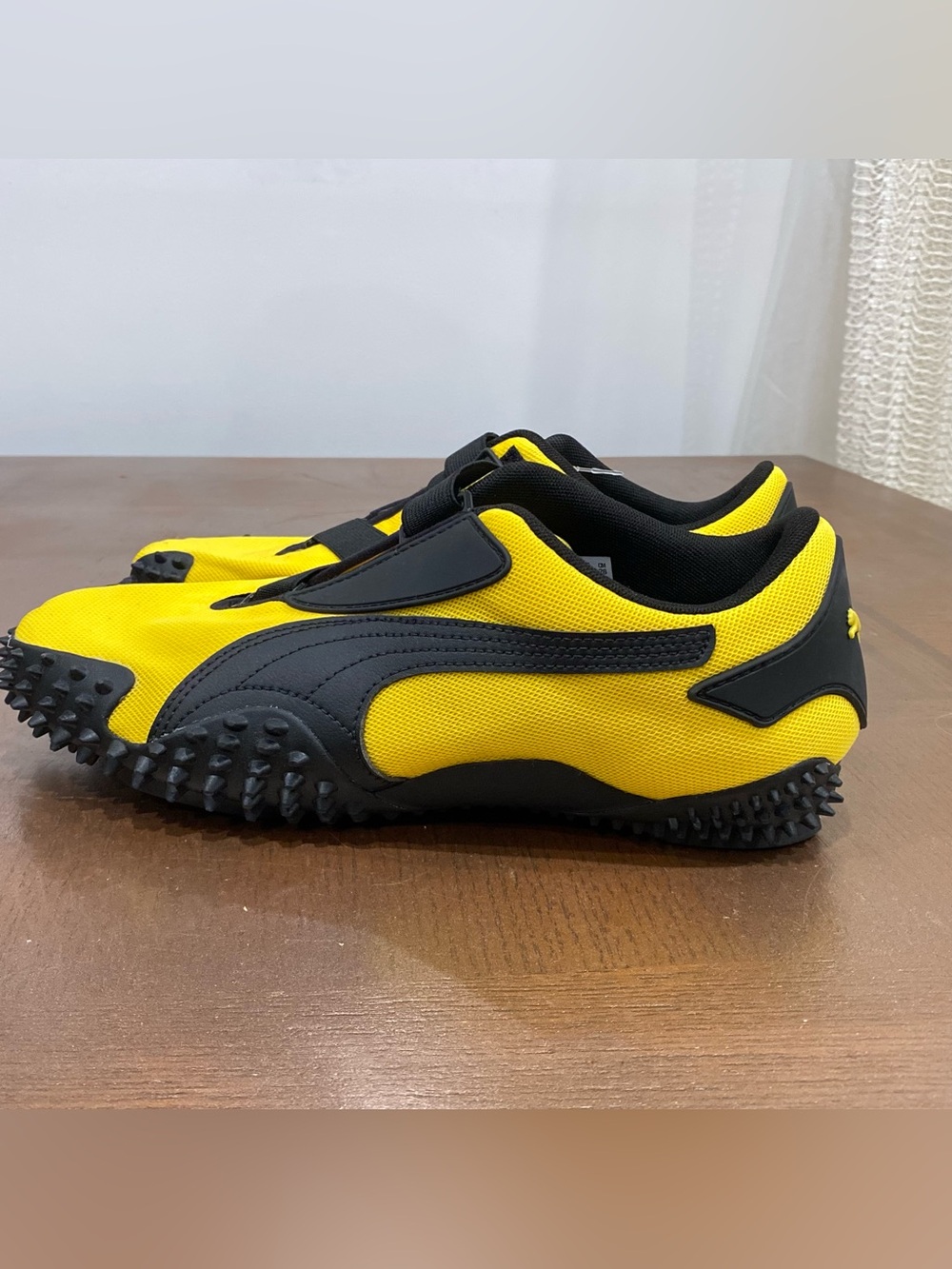 PUMA Mostro OG Prime Pelé Yellow/Black Hook & Loop Low Top Sneaker size 10